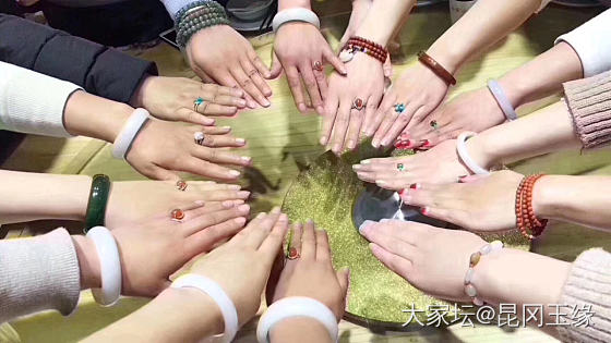 快过年了，春节聚会的装备都齐了吗_和田玉