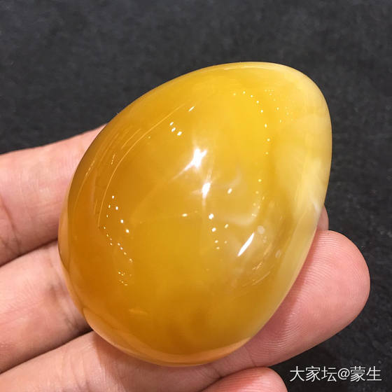 蜜糖色水滴吊坠_挂件琥珀蜜蜡