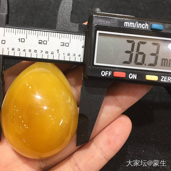 蜜糖色水滴吊坠_挂件琥珀蜜蜡