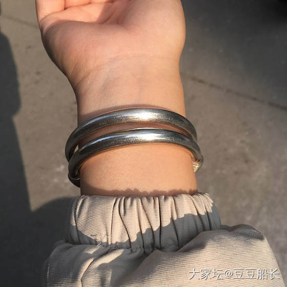 对镯？_银