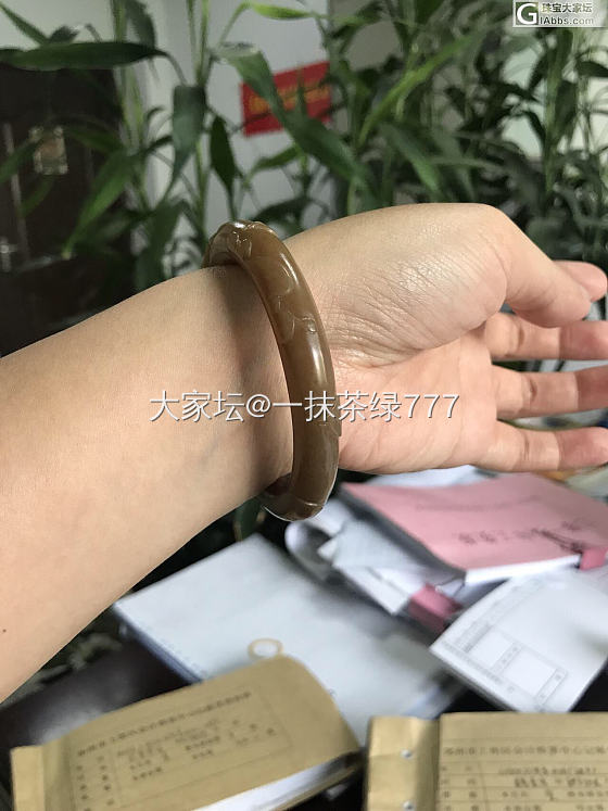 秀一下我美丽的糖镯_手镯和田玉