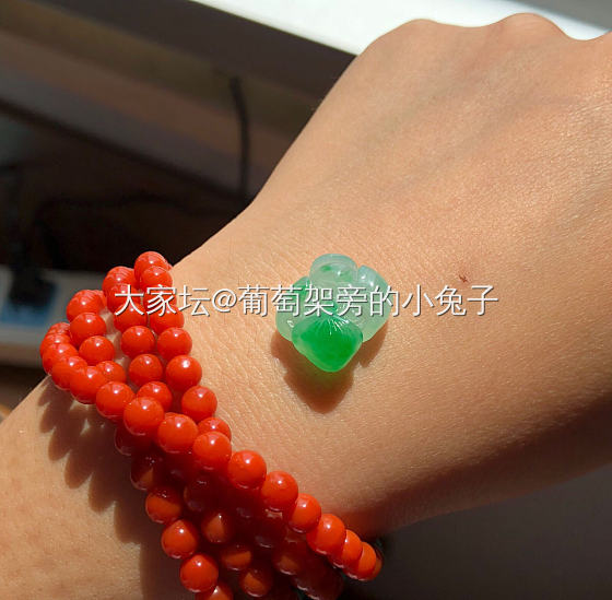 翡翠荷花，莲蓬看到两眼放光_翡翠