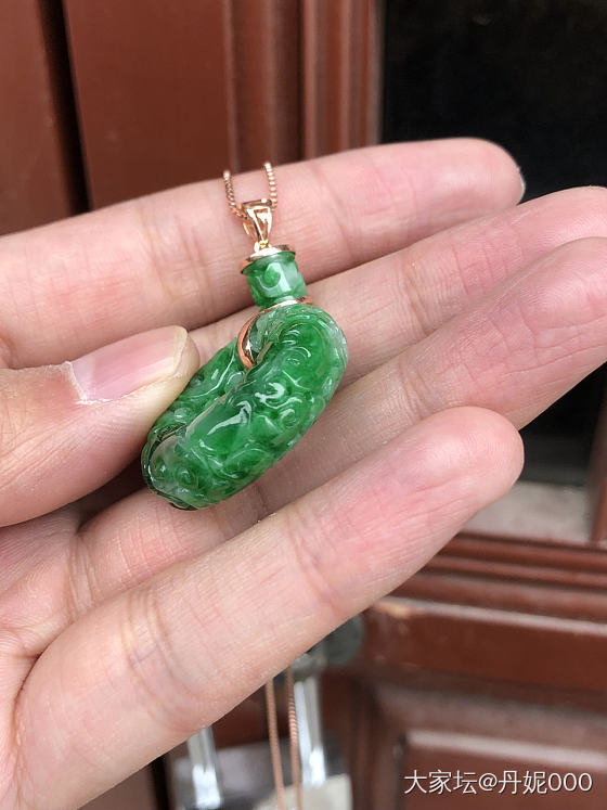 过年送婆婆，大家来看看怎么样_挂件翡翠