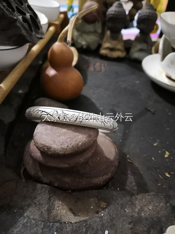 不雨花自落，无风絮自飞。 ​​​_手镯银