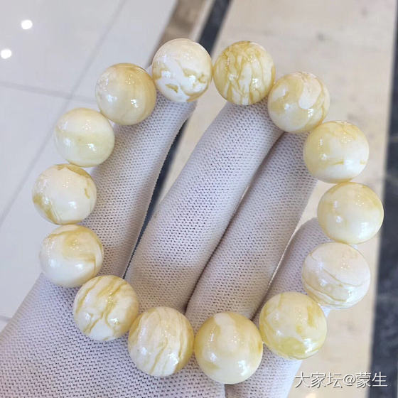 15的瓷白手串_琥珀蜜蜡