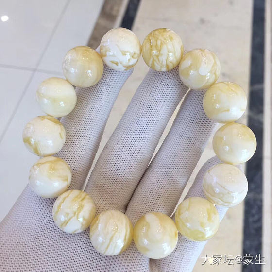 15的瓷白手串_琥珀蜜蜡