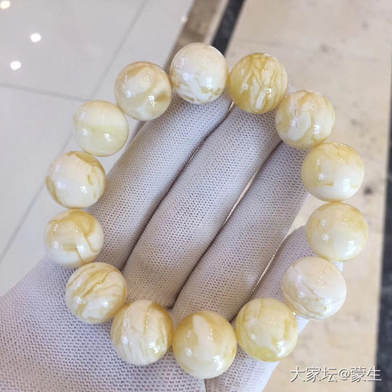 15的瓷白手串_琥珀蜜蜡