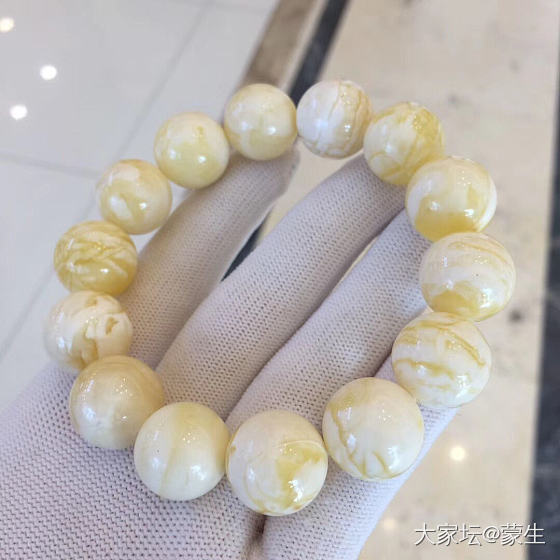 15的瓷白手串_琥珀蜜蜡