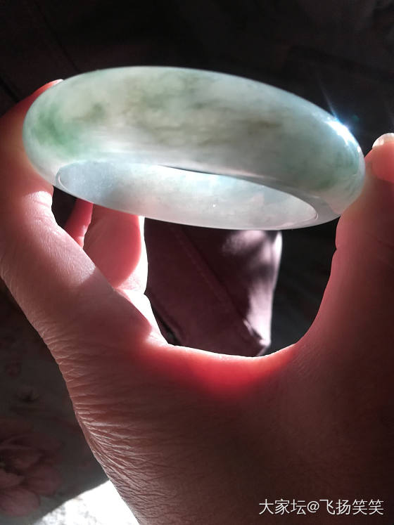 新入的翡翠手镯啥种水_手镯翡翠