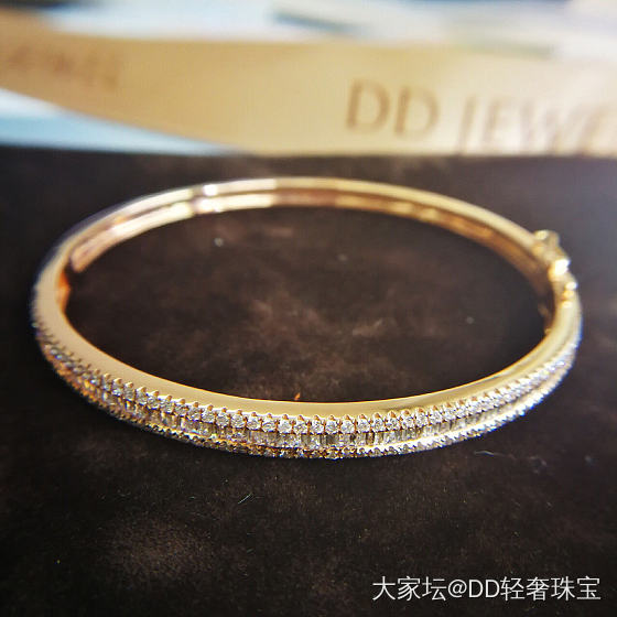 一个超级bling bling的钻石手镯_手镯钻石