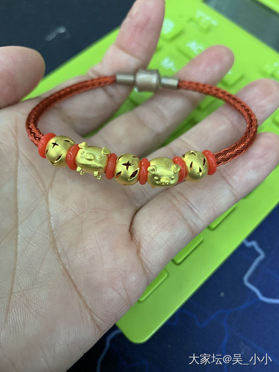 3d小猪手链