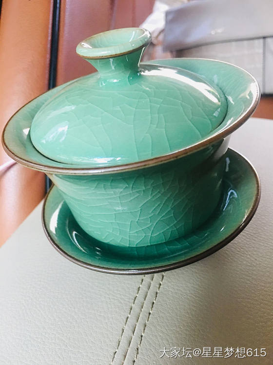 又买了两个小杯子，和一个杯盏_瓷器