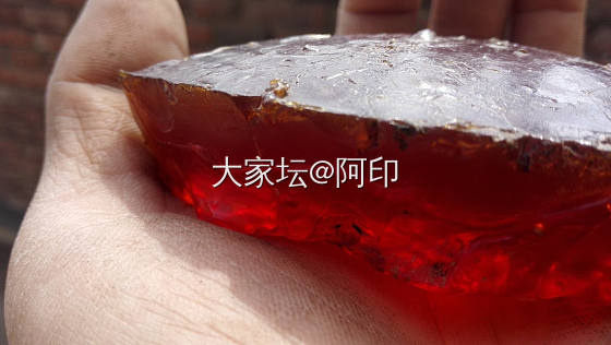 一颗只在卡门露西娅红宝石之上的原石，赤血天狼红宝石