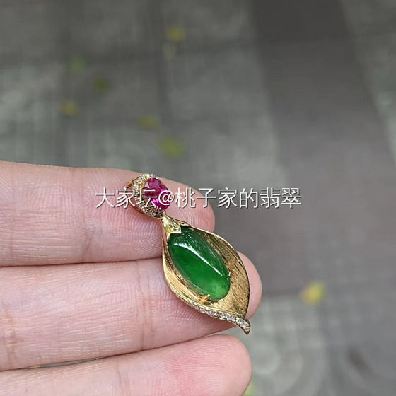 18k金镶嵌满色吊坠_吊坠翡翠