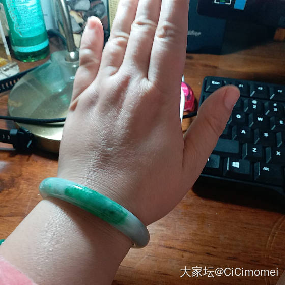 新买的镯子，给大家看看_翡翠