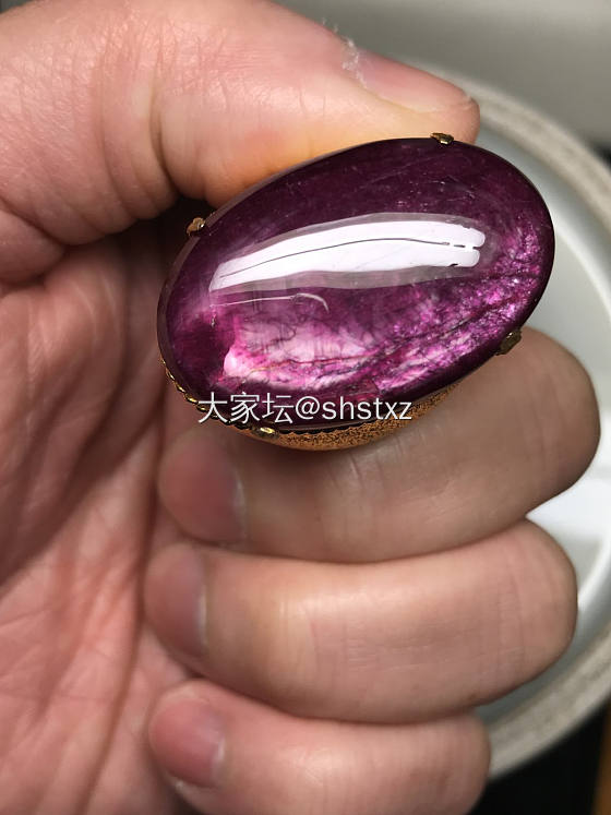 天火流云鸽血红_名贵宝石