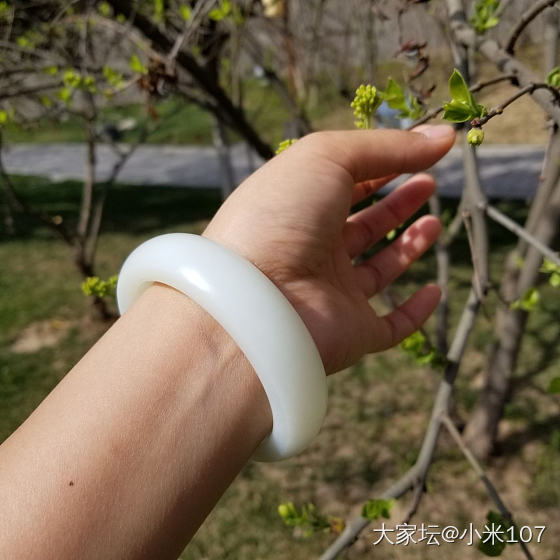 春暖花开也秀秀我的宝贝_手镯和田玉