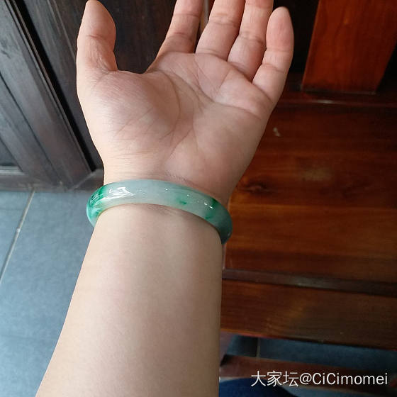 新买的镯子，给大家看看_翡翠
