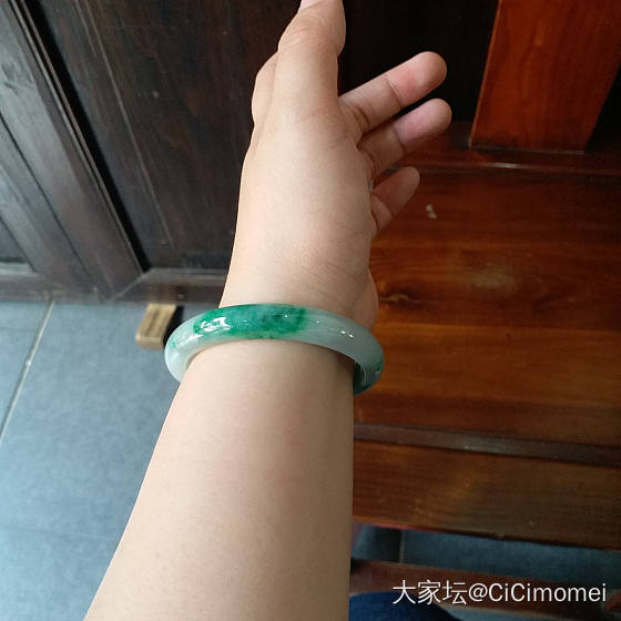 新买的镯子，给大家看看_翡翠
