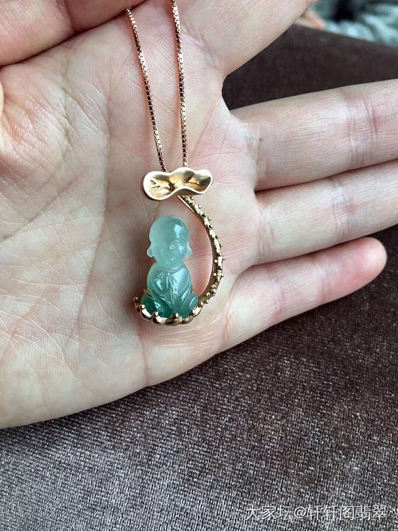 可爱的小沙弥_翡翠