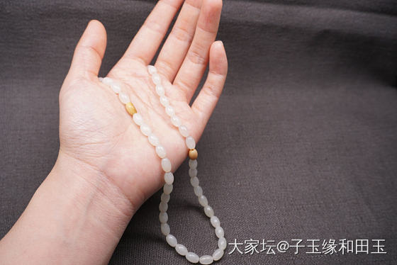 小清新气质
夏天做手串冬天做毛衣链
温润_珠串和田玉