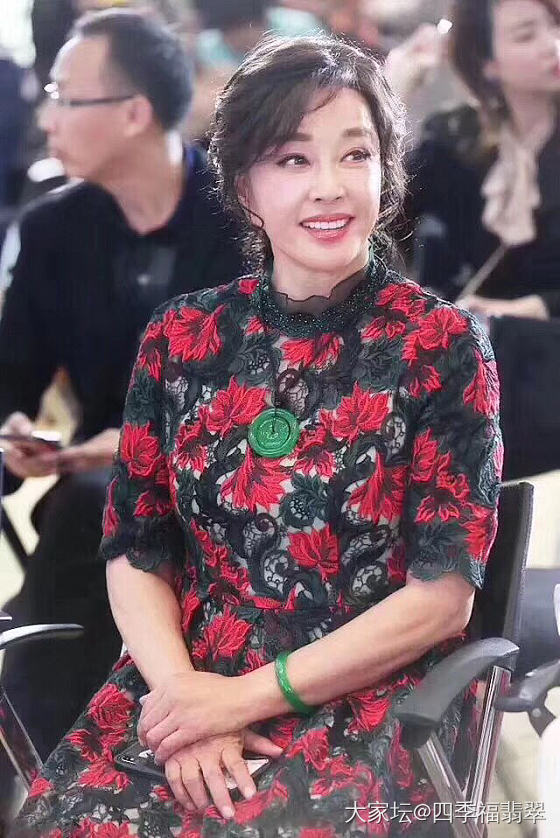 有钱真好，说什么都有道理_翡翠
