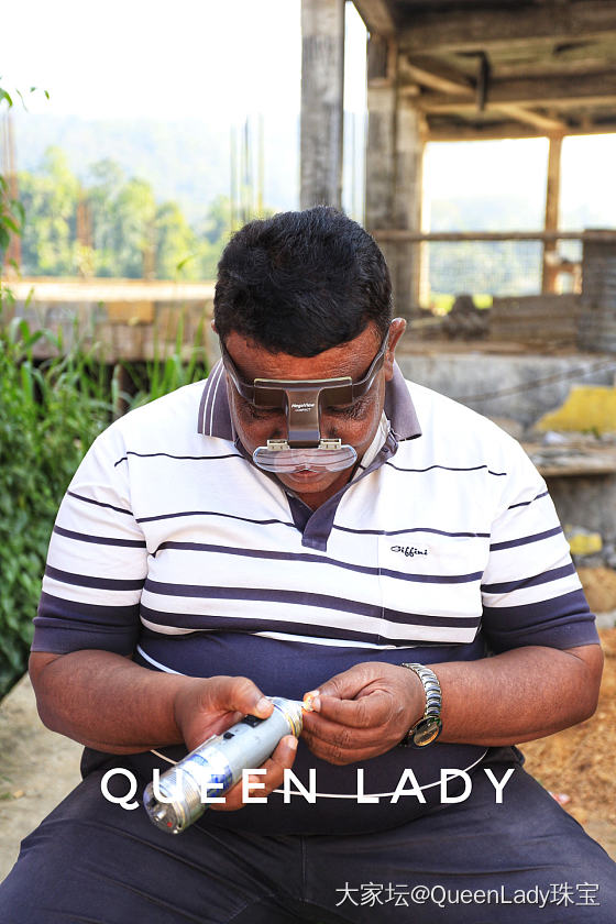 分享一些斯里兰卡彩宝矿区日常小日记
让大家更多了解矿区资讯
一点小心意，望与君共..._斯里兰卡矿区