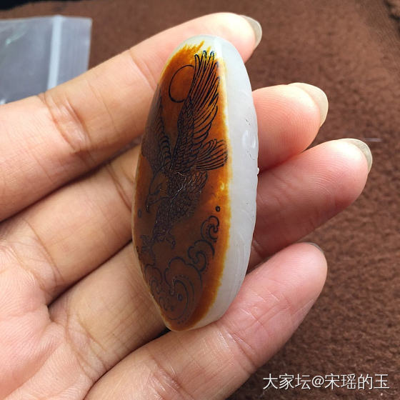 画稿到成品的蜕变_挂件和田玉