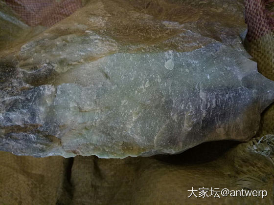 好料和差料对比一下_原石和田玉