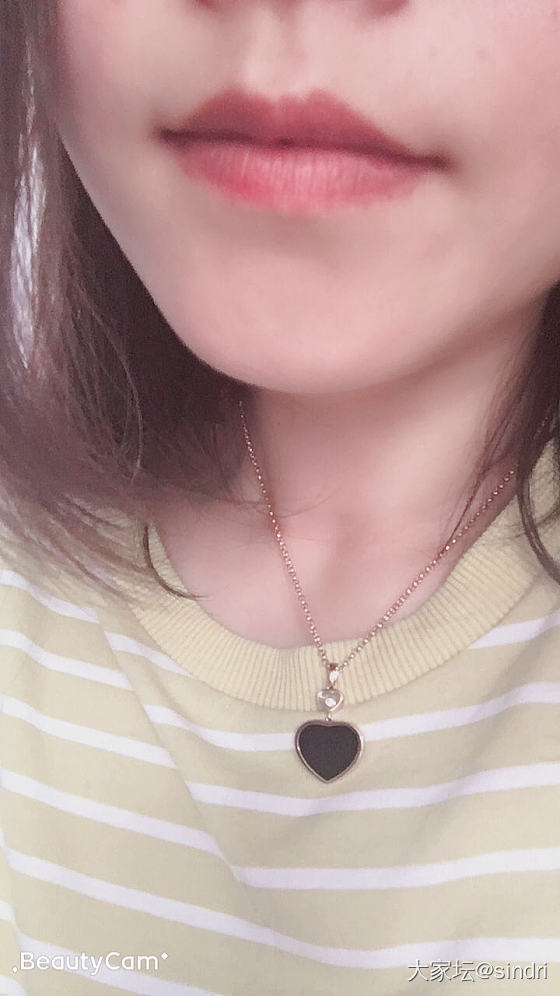大家觉得苏明玉带的肖邦项链好看吗？_颈饰