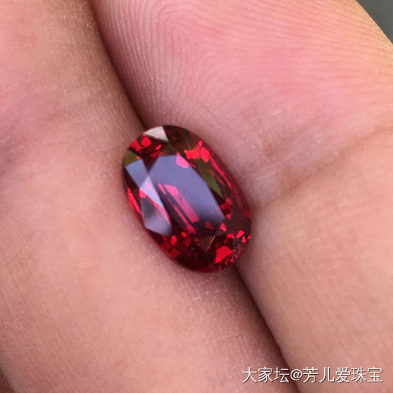 玻璃体和奶提，大家更能接受哪一种_红宝石