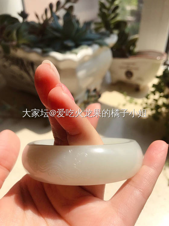 不一样的美，籽与翠_和田玉手镯翡翠