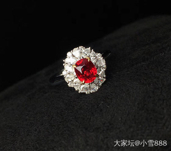 不得不佩服老板的拍照水平👍像假的……😂_戒指