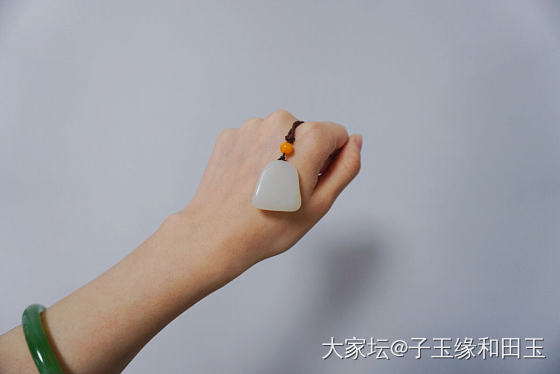 籽料独籽独雕·佛_挂件和田玉