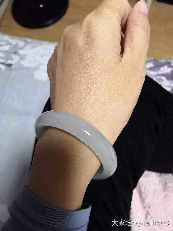 今天的左右手_手镯