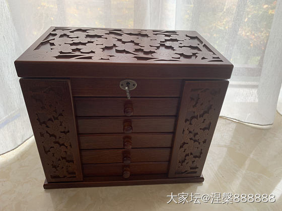新到的首饰盒，还是不够装_首饰盒