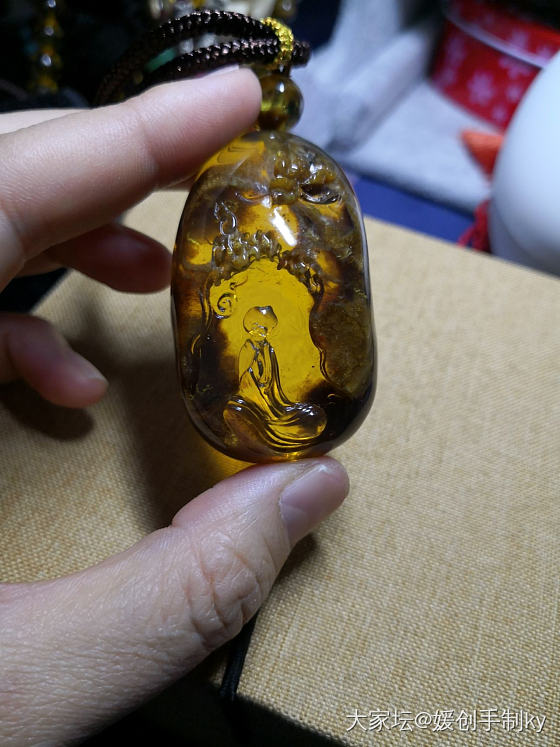 金兰溶洞蜜悟道_挂件琥珀蜜蜡