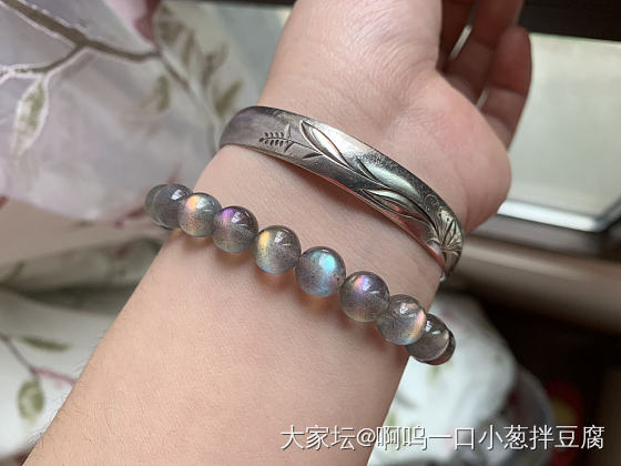 光彩夺目_珠串拉长石金