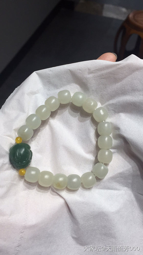 且末亚光老型珠串_珠串和田玉