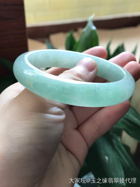 翡翠手镯_手镯翡翠