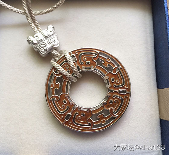 西周六龙珐琅玉璧_挂件景泰蓝