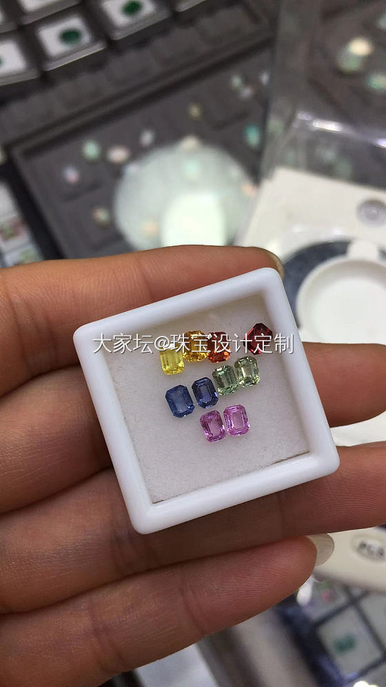 彩色蓝宝石～～～_蓝宝石