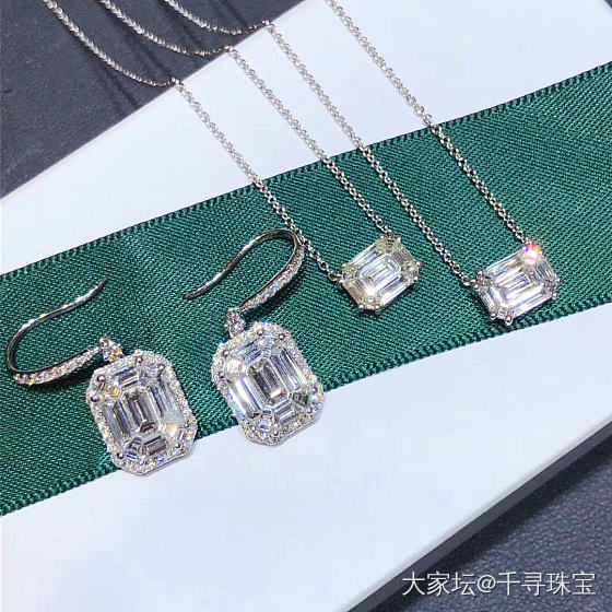 祖母绿拼钻耳钉 项链套装_钻石千寻珠宝