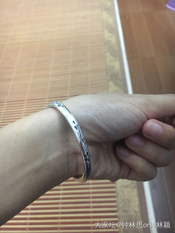 第一条银镯_手镯银