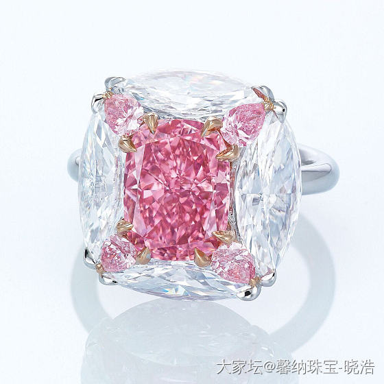 「Magnificent Jewels」珠宝春拍，呈现262件珠宝单品。本场最受..._首饰