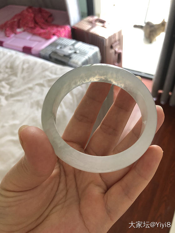动心想买个翡翠镯子，大家都是在哪买的呀？迷茫。_手镯翡翠