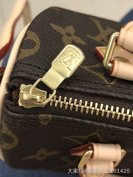 LV speedy nano 大家帮忙看看有问题？_路易·威登包包