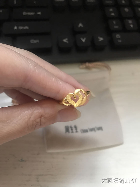 六一的小金单_戒指金