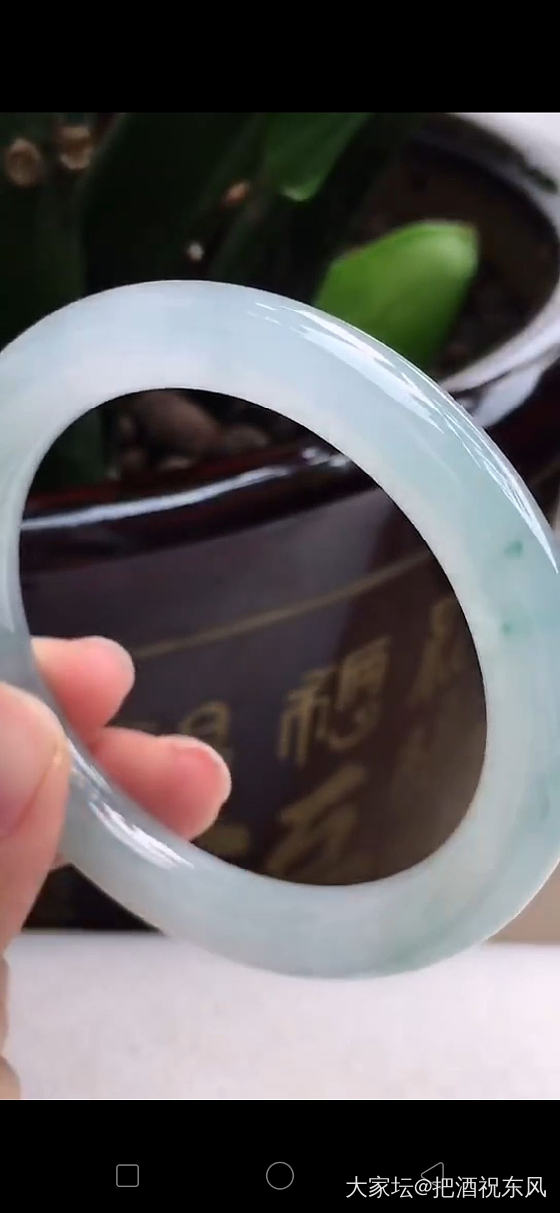 这三只翡翠手镯如何呢？_翡翠