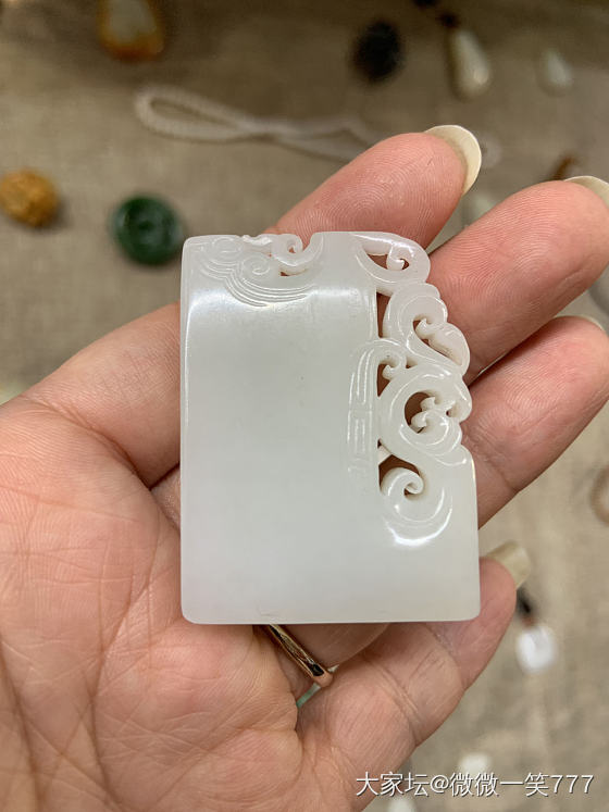 梳子是籽料吗？请教坛友了_和田玉